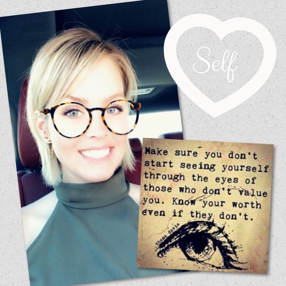 Meet your Posher, Alliah - Picture 3 of 3